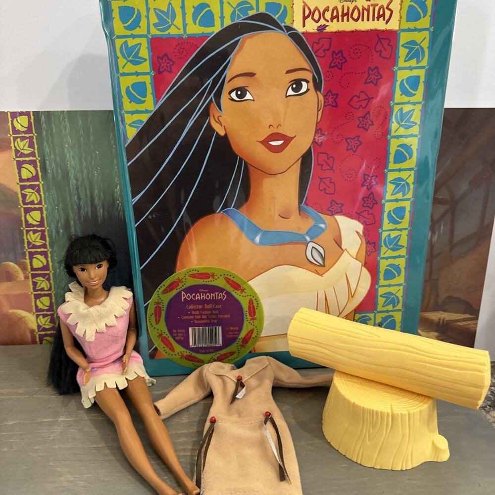 Vintage Pocahontas Disney Case w/Doll And Some Display Items